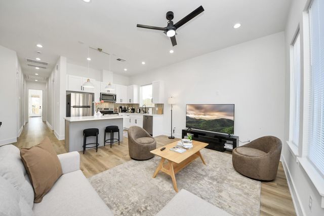 3909 Maggie Street, Houston, TX 77051