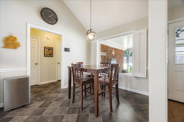 8560 SUNNYVALE ST S, Cordova, TN 38018