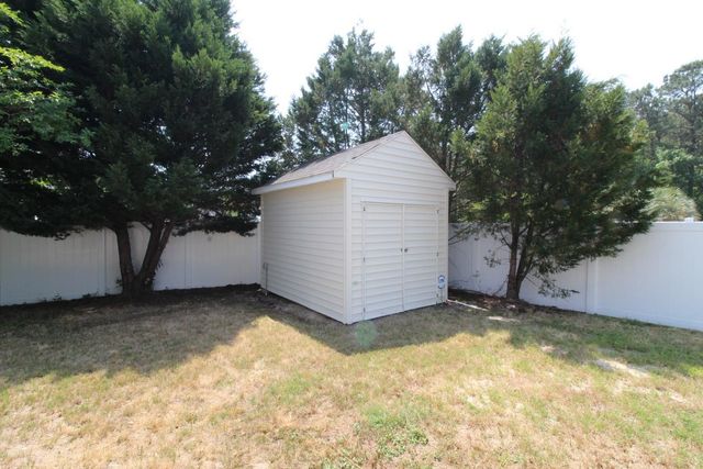 118 Red Cedar Ave., Myrtle Beach, SC 29588