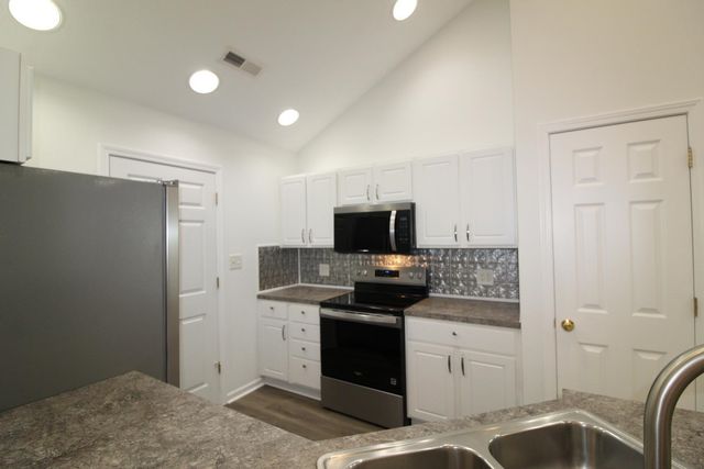 118 Red Cedar Ave., Myrtle Beach, SC 29588