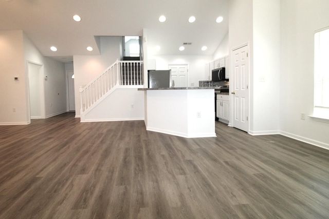 118 Red Cedar Ave., Myrtle Beach, SC 29588