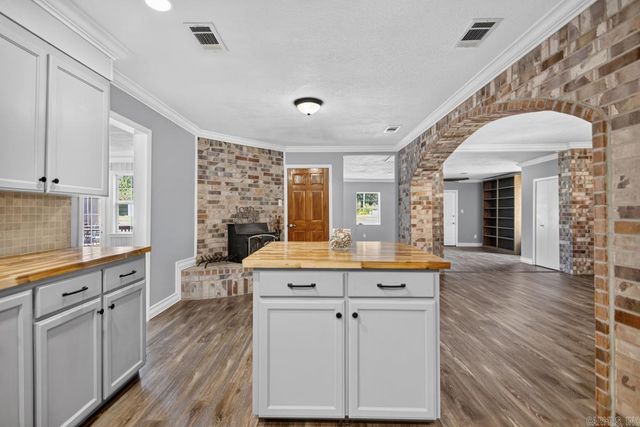 17816 Little Rd., Mabelvale, AR 72103
