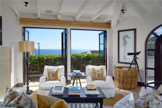 1292 Cliff Drive, Laguna Beach, CA 92651