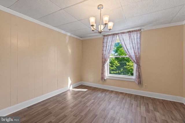 80 S 4TH ST, Mount Wolf, PA 17347