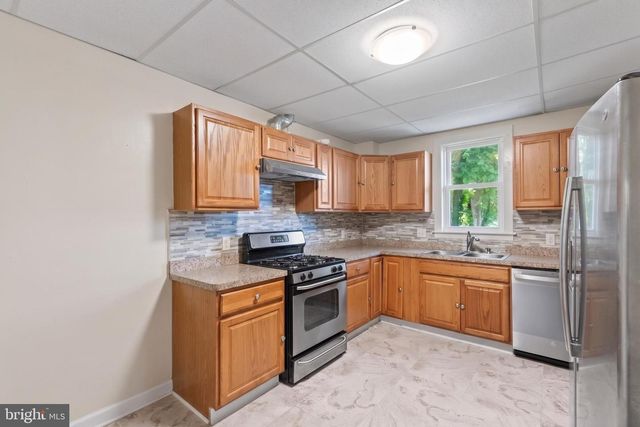 80 S 4TH ST, Mount Wolf, PA 17347