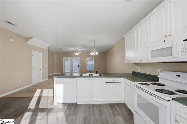 48 Ridgestone Circle, Mauldin, SC 29662