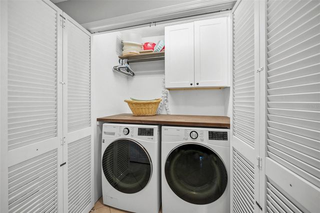 5958 CLUBSIDE DRIVE, Sarasota, FL 34243