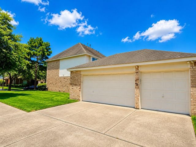 6315 Holly Canyon Court, Katy, TX 77450