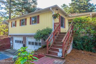 105 Greentree Court, West End, NC 27376