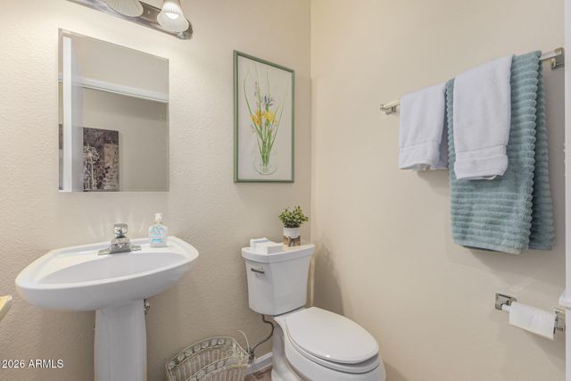 15893 W ARROWHEAD Drive, Surprise, AZ 85374