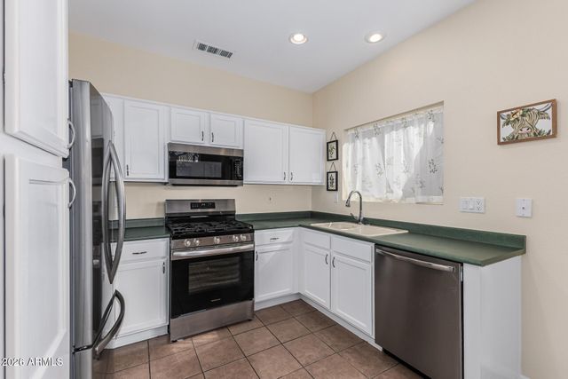 15893 W ARROWHEAD Drive, Surprise, AZ 85374