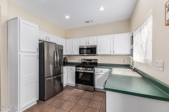 15893 W ARROWHEAD Drive, Surprise, AZ 85374