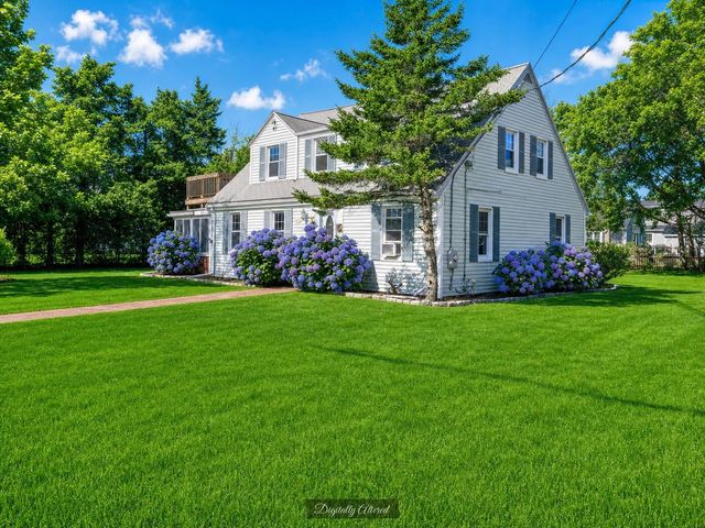 41 Belvidere Road, Falmouth, MA 02540