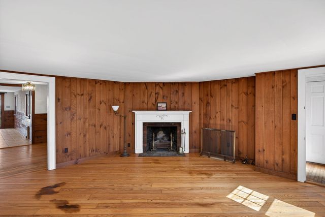41 Belvidere Road, Falmouth, MA 02540