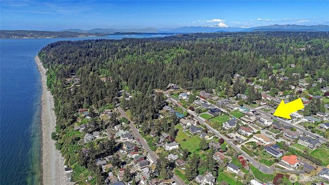 329 Burke Drive, Camano Island, WA 98282