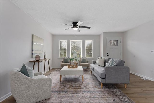 302 S Franklin Street, Spring Hill, KS 66083