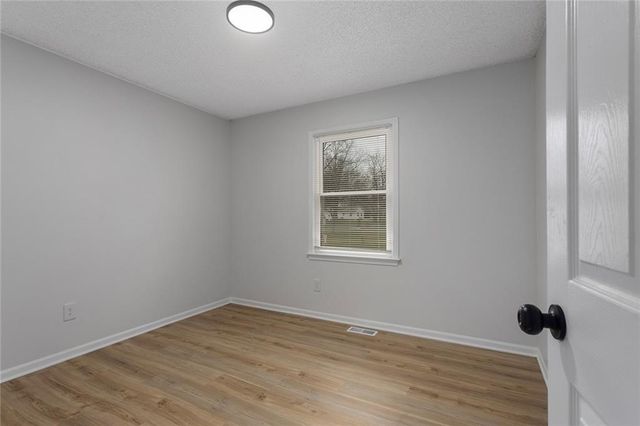 302 S Franklin Street, Spring Hill, KS 66083