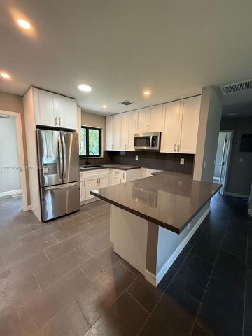 2929 SW 19th St 1-2, Fort Lauderdale, FL 33312