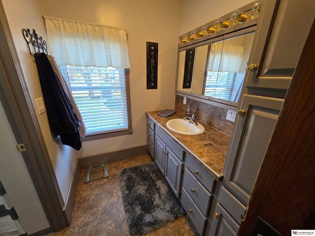 1246 N Broadway Street, Wahoo, NE 68066