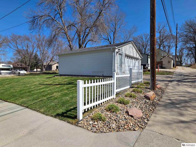 1246 N Broadway Street, Wahoo, NE 68066