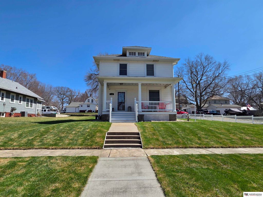 1246 N Broadway Street, Wahoo, NE 68066