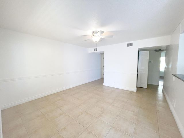 815 W Boynton Beach Boulevard 4-102, Boynton Beach, FL 33426