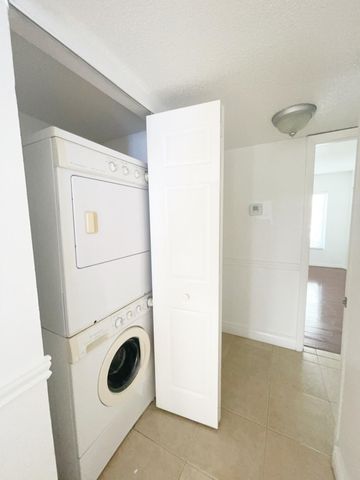 815 W Boynton Beach Boulevard 4-102, Boynton Beach, FL 33426