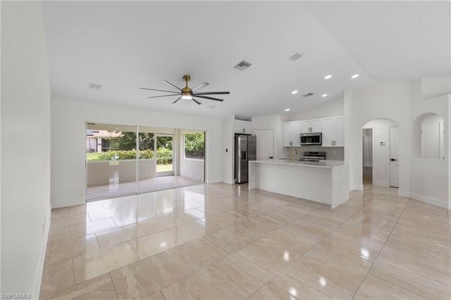 3214 10th ST SW, Lehigh Acres, FL 33976