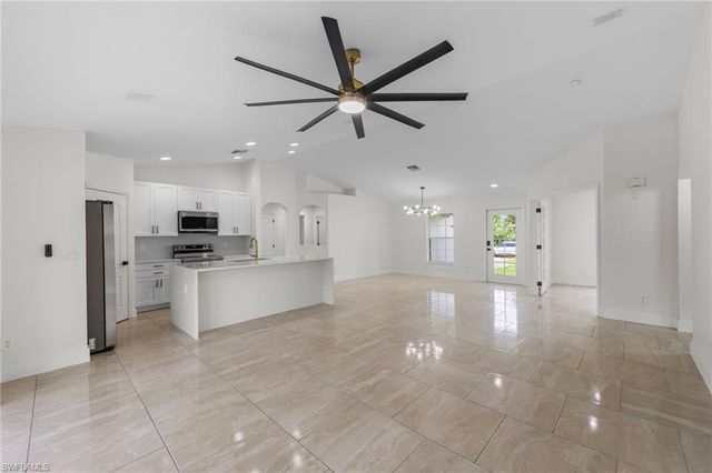 3214 10th ST SW, Lehigh Acres, FL 33976