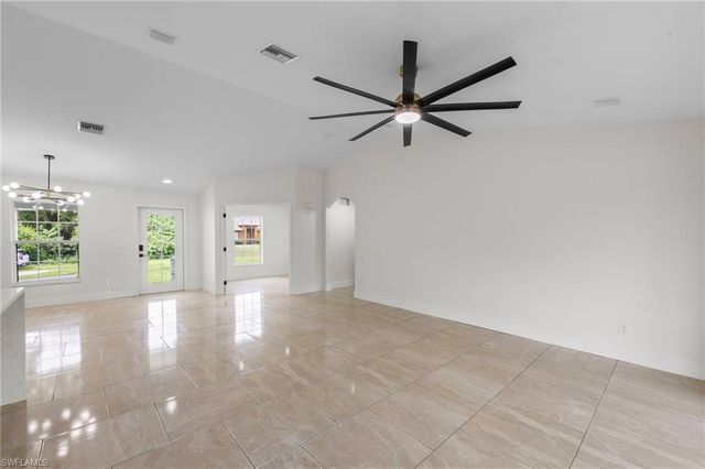 3214 10th ST SW, Lehigh Acres, FL 33976