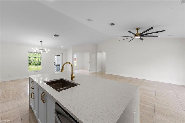 3214 10th ST SW, Lehigh Acres, FL 33976