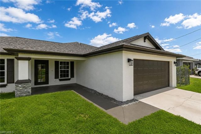 3214 10th ST SW, Lehigh Acres, FL 33976
