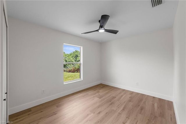 3214 10th ST SW, Lehigh Acres, FL 33976