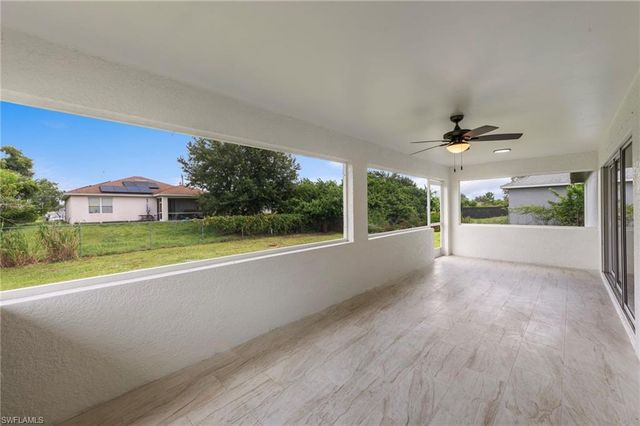 3214 10th ST SW, Lehigh Acres, FL 33976