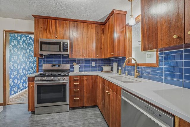1529 Oakwood Drive, Norman, OK 73069