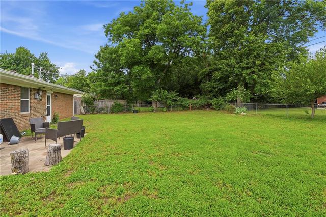 1529 Oakwood Drive, Norman, OK 73069