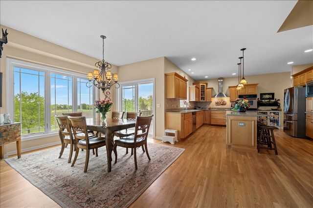 430 Alberosky Way, Batavia, IL 60510