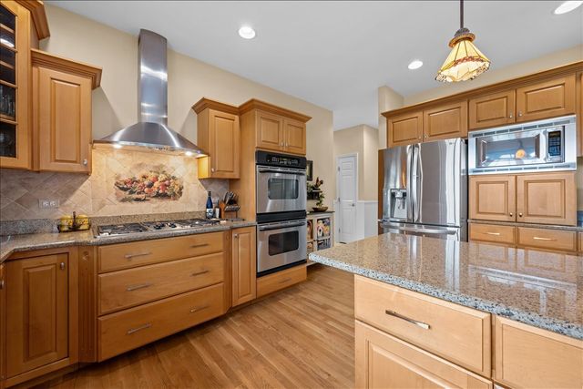 430 Alberosky Way, Batavia, IL 60510