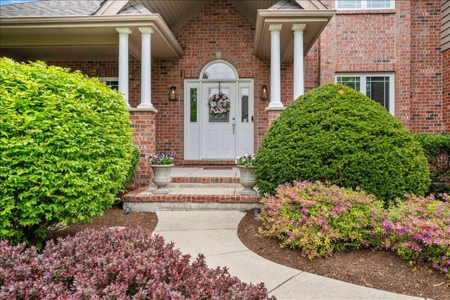 430 Alberosky Way, Batavia, IL 60510