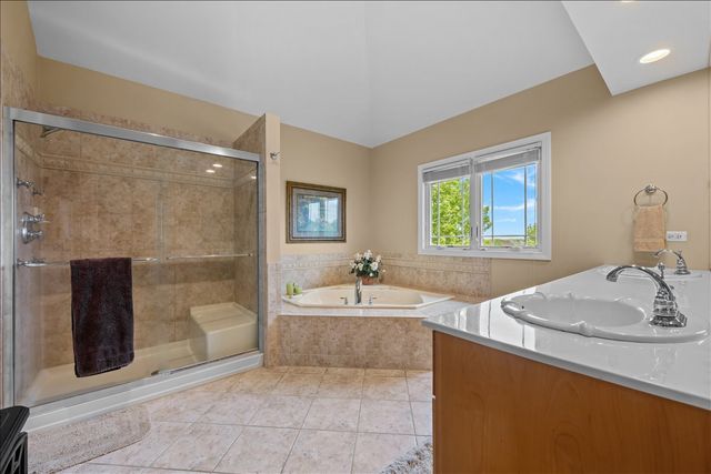 430 Alberosky Way, Batavia, IL 60510