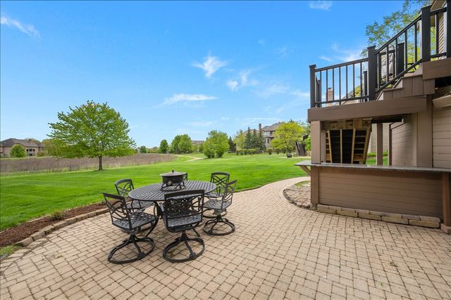 430 Alberosky Way, Batavia, IL 60510