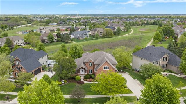 430 Alberosky Way, Batavia, IL 60510