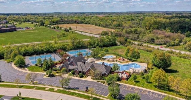430 Alberosky Way, Batavia, IL 60510