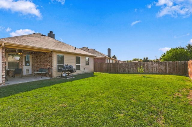 8717 Whirlwind Trail, Aubrey, TX 76227