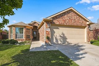 8717 Whirlwind Trail, Aubrey, TX 76227