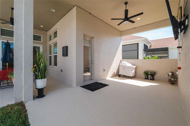 28622 COZY CREEK DRIVE, Wesley Chapel, FL 33543