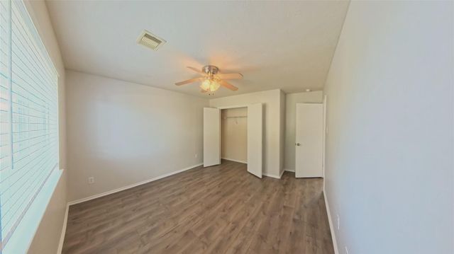 2843 Maybrook Hollow Lane, Houston, TX 77047