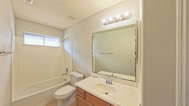 2843 Maybrook Hollow Lane, Houston, TX 77047