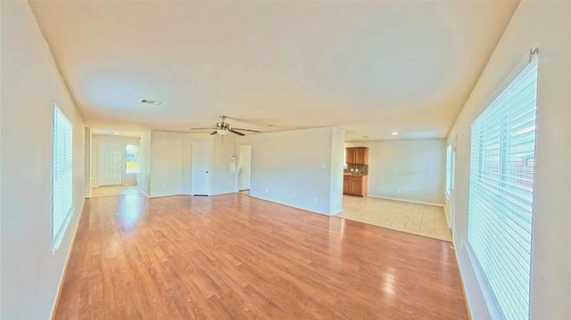 2843 Maybrook Hollow Lane, Houston, TX 77047