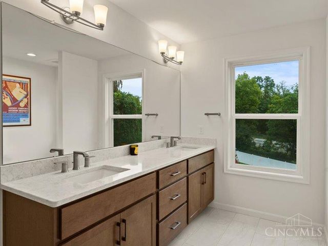1623 Dexter Avenue, Cincinnati, OH 45206